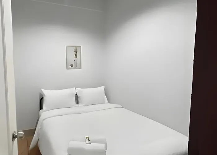 The Hidden Khaosan Hostel *