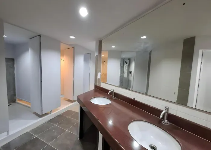 The Hidden Khaosan Hostel *